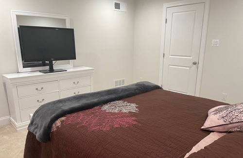 Chester Heights House | Beautiful, contemporary townhome for two in suburban Philadelphia