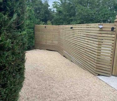 Barrow Gurney House | Beautiful cosy rural retreat with parking!