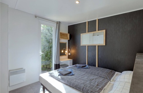Wemding House | Beautiful cottage in excellent location on the lake.