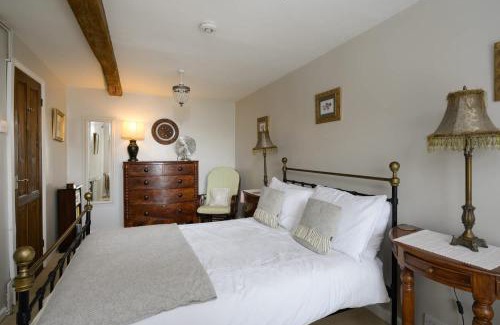 Sherston House | Beautiful Cottage in Picturesque Cotswolds Village