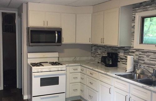 Mayfield Cottage | Beautiful Cottage on Arbutus Lake, Traverse City, MI 49696