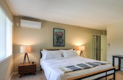 Cupertino Apartment | Beautiful Cupertino 2BR Apt with Amenities