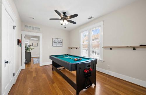 Williamstown House | Beautiful Downtown Williamstown Home Close to Ark