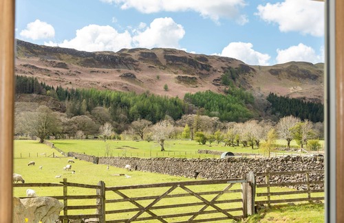 Keswick Cottage | Beautiful, eco friendly cottage in a stunning rural valley - sleeps 4 guests in 2 bedrooms