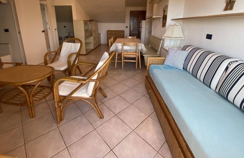 Golfo di Marinella Apartment | Beautiful Emerald Coast 2 bedroom w/AC near Porto Rotondo