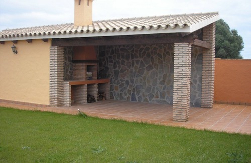 Conil de la Frontera City Center Ski Chalet | Beautiful countryside villa with private pool, garden and barbecue area.