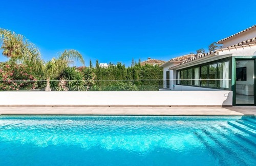 San Pedro de Alcantara Villa | Beautiful 3 bedroom villa with Private Pool near Puerto Banus