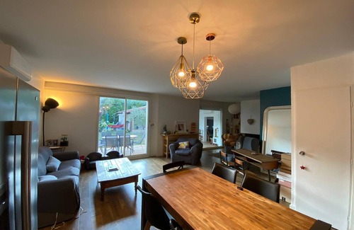 Guilherand-Granges House | Beautiful family home. Air conditioning and heated pool