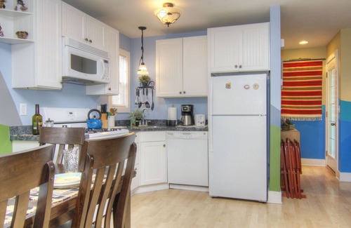 Michigan City House | Beautiful Family Cottage in Beachwalk-Grill-AC-Free Wifi-Kids Haven.