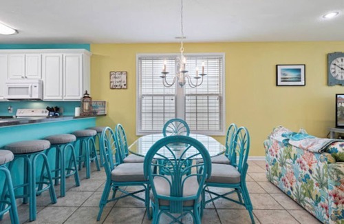 Surfside Beach House | BEAUTIFUL FAMILY FRIENDLY 4-bedroom home with AC in Surfside Beach, SC!