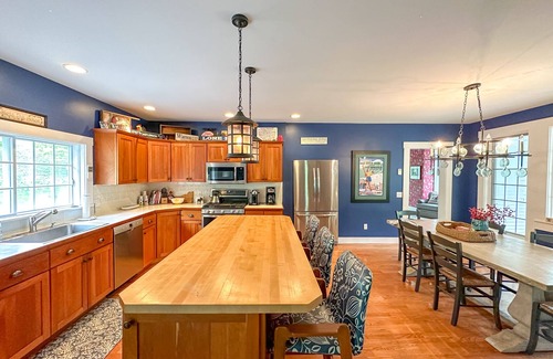 Mad River Valley House | Beautiful Farmhouse Close to Warren Village and Sugarbush Resort