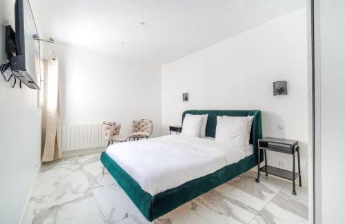 Asnieres-sur-Seine Apartment | Beautiful flat for 6 people #6