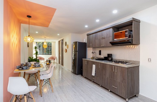 Estadio Apartment | Beautiful fornished ,3 bdrm apt with air-conditioning near stadium.