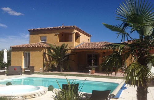 Saint-Jean-de-Cornies House | Beautiful Provencal Villa Paillote private pool, garden 1500m2 spa