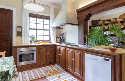 Tegueste House | Beautiful garden, spectacular view and privacy, ideal for nature lovers.