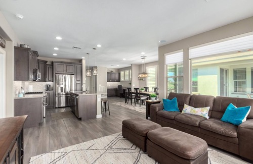 Encanterra House | Beautiful Golf Views