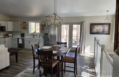 Woodland Park House | Beautiful guest house retreat 2 miles from downtown Woodland Park - Sleeps 4