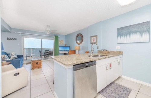 Gulf Shores Condo | Beautiful Gulf Front Condo ~ 1BR 2BA+Bunks ~ Keyless Entry ~ Royal Palms 1202