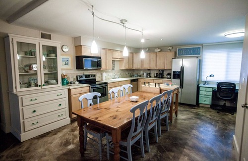 Pensacola Beach Condo | Beautiful Gulf Front 2 Bedroom/2 Bath Beach Condo at Starboard Village #212