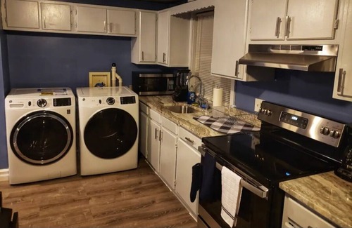 Lynn House | Beautiful Hill top 2BR Near Boston & Salem