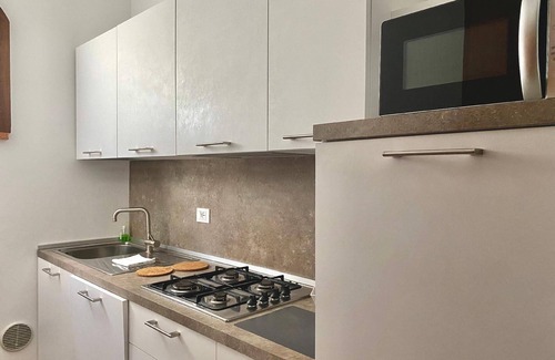 Colombare Apartment | Beautiful Holiday Apartment in Sirmione with Underground Garage