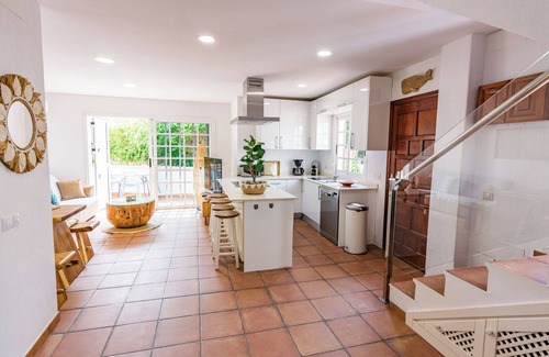 Morro Jable Apartment | Beautiful holiday rental with shared pool