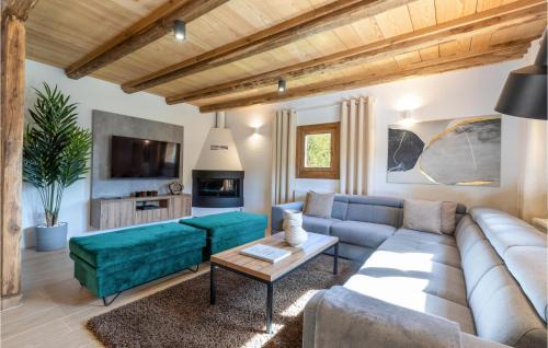 Gospic House | Beautiful Home In Barlete With Wifi