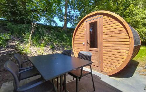 Heinkenszand House | Beautiful Home In Heinkenszand