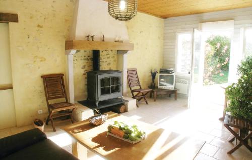 La Jonchere House | Beautiful Home In La Jonchere