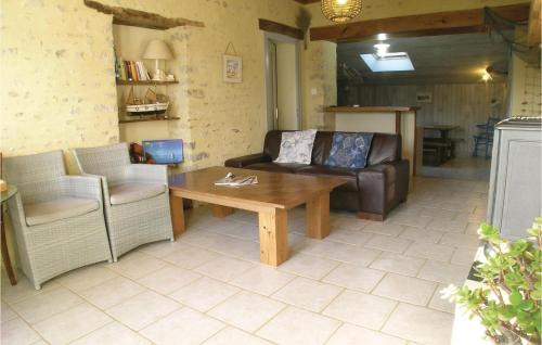 La Jonchere House | Beautiful Home In La Jonchere
