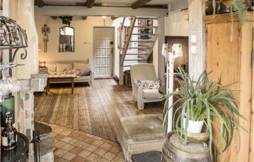 Gietrzwald House | Beautiful Home In Lupstych With Sauna