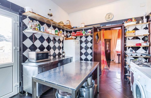 Metajna House | Beautiful home in Metajna with WiFi