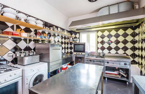Metajna House | Beautiful home in Metajna with WiFi