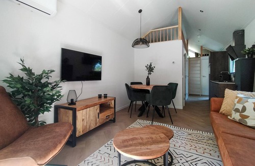 Heinkenszand House | Beautiful home in Heinkenszand