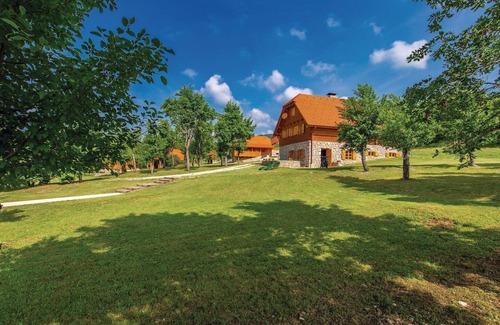 Perusic House | Beautiful home in Perusic with WiFi