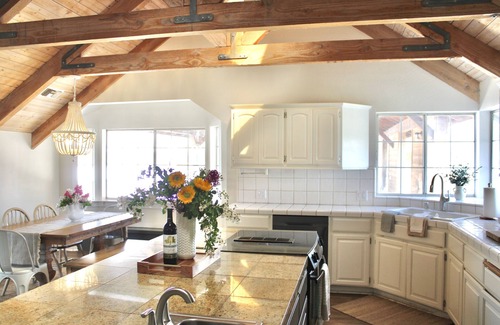 Junction House | Beautiful home in Redding!