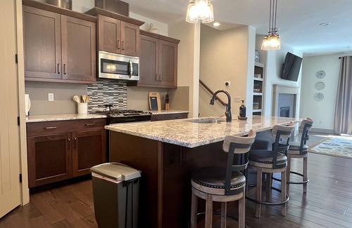 Harris Ranch House | Beautiful home in Southeast Boise with enough room for the entire family!
