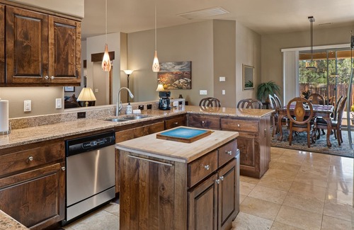 Sedona House | Beautiful Home in the Chapel area with an Observation Deck that has Red Rock