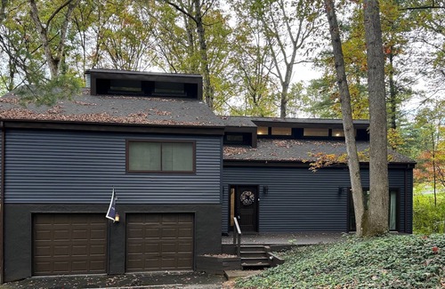 State College House | Beautiful Home in Toftrees. Located 2.5 miles from PSU campus and Beaver Stadium