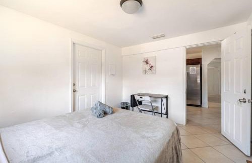 Westgate House | Beautiful home in West Palm - 5 min to Airport