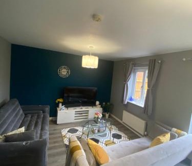 Wolverhampton House | Beautiful Home in Wolverhampton!