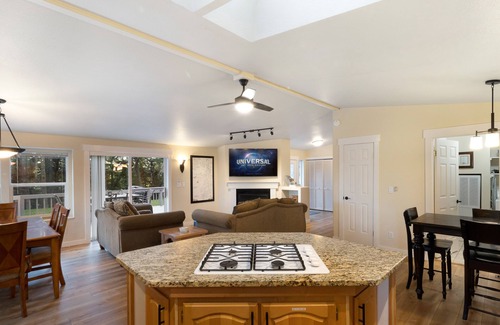 Roche Harbor House | Beautiful Home near Roche Harbor! (QPR)