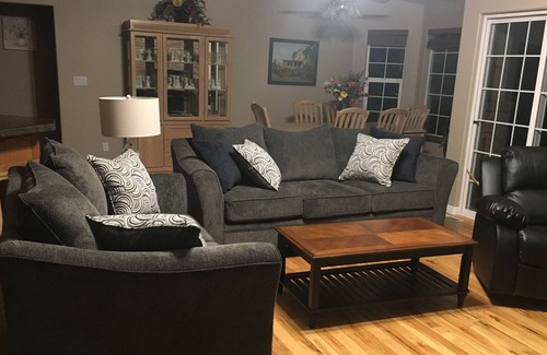 Cedar City House | Beautiful home near the LDS Temple and SUU Shakespeare