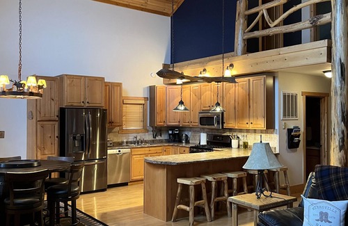 Hill City House | Beautiful home on 5 acres with horse barn in the scenic Black Hills!