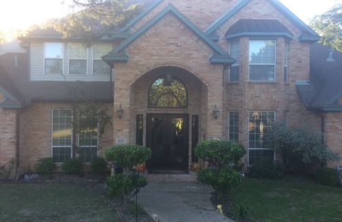 Midlothian House | Beautiful Home on Beautiful Land