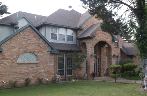 Midlothian House | Beautiful Home on Beautiful Land