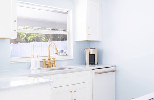 Siesta Key House | Beautiful home on Siesta Key only 1/2 mile from Siesta Key Village. New pool/spa