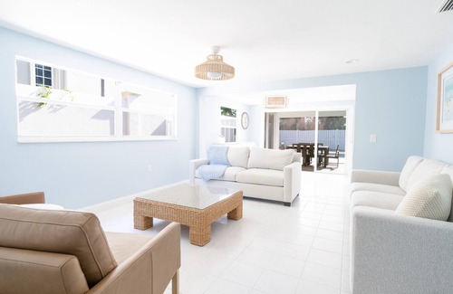 Siesta Key House | Beautiful home on Siesta Key only 1/2 mile from Siesta Key Village. New pool/spa