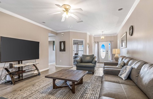 Foley House | Beautiful home that has it all for large families & or groups! Outside games, grill, pool and spa!