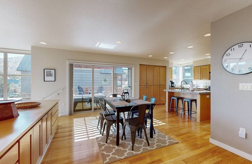 Redmond House | Beautiful home with resort amenities, Hot Tub, WiFi, fireplace, patio, and A/C